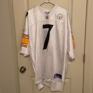 Ben Roethlisberger white number seven jersey
